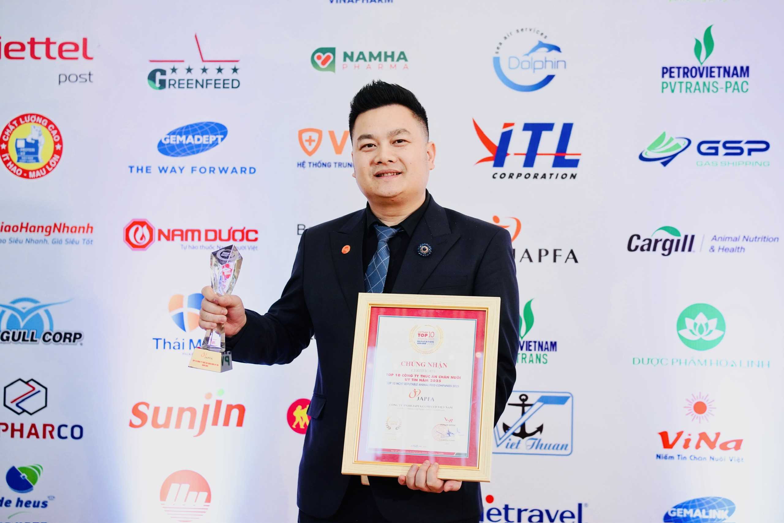 CHỌN ĐÚNG NGÀNH, VỮNG BƯỚC TƯƠNG LAI: “TỪ SINH VIÊN CHĂN NUÔI - THÚ Y ĐẾN GIÁM ĐỐC KINH DOANH TẬP ĐOÀN JAPFA VIỆT NAM”